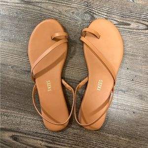 TKees Size 7 brown strap sandals!